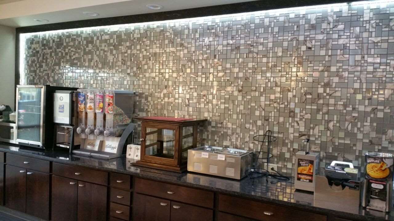 Best Western Elkhart Inn & Suites Bagian luar foto